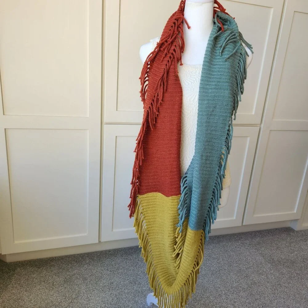 Color Block Knit Circle Scarf Fringe Red Yellow Blue Winter Fall Boho Cozycore - Picture 4 of 7